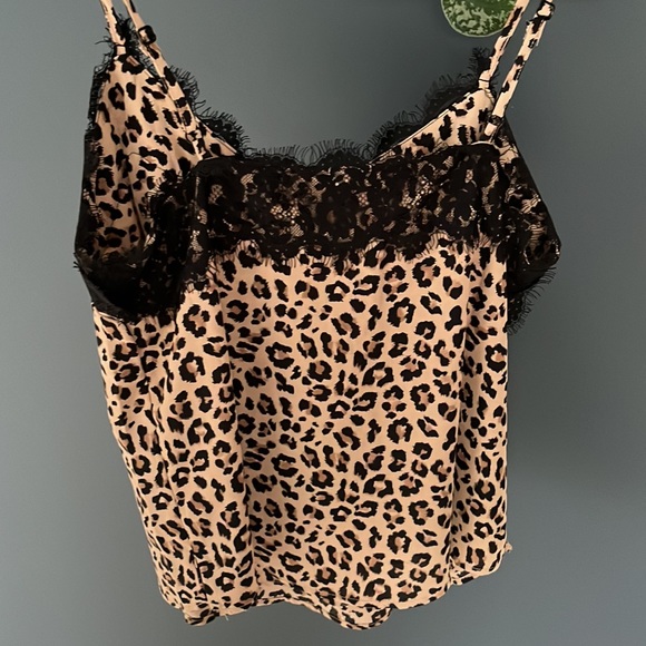 Leopard Print Lace Blouse - Picture 4 of 5